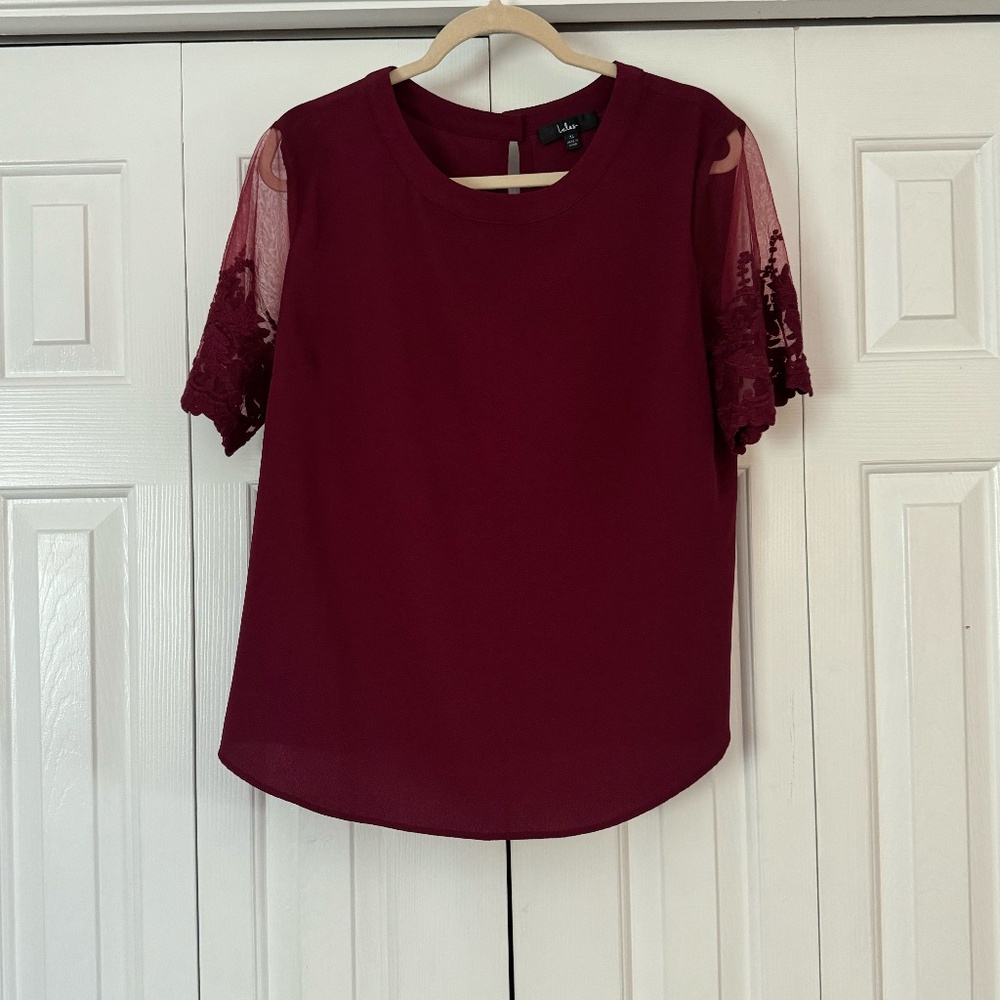 Lulus - Lace Short Sleeve Top